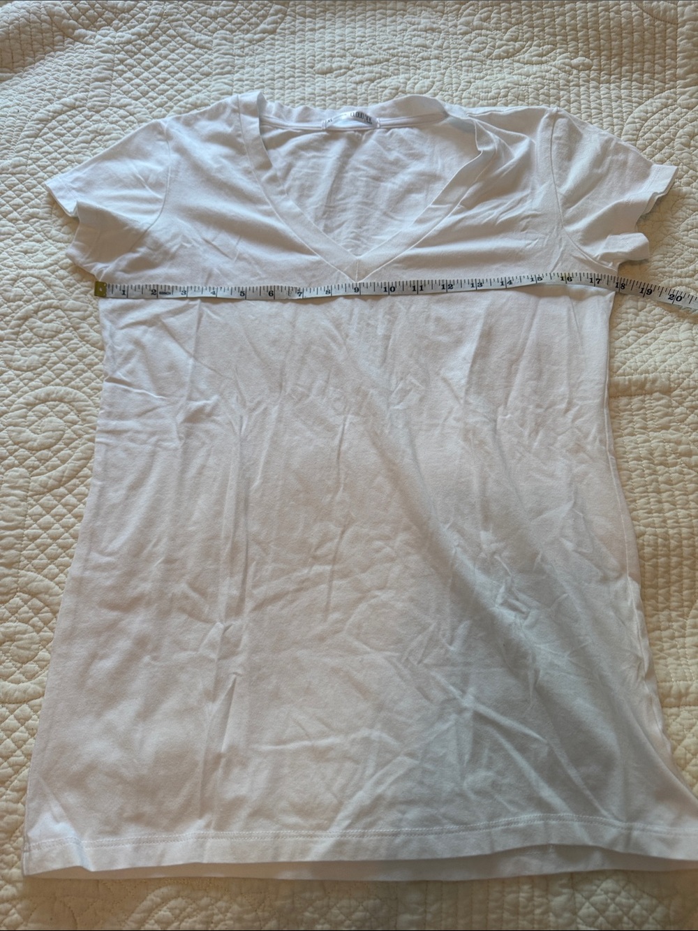 Everyday V-Neck Short Sleeve Tee in White
